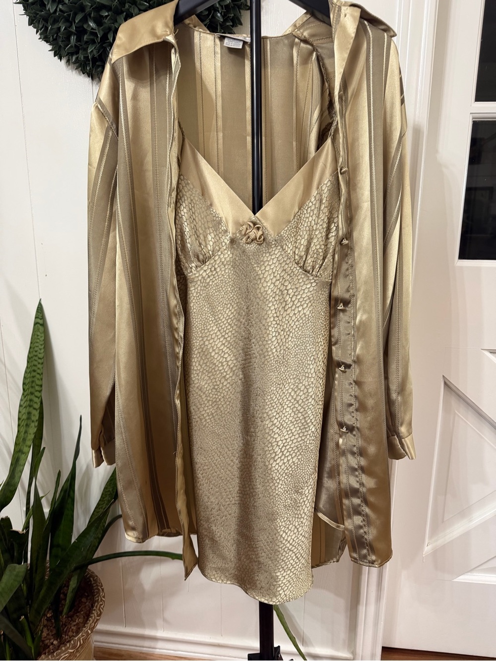 Two Pieces in Champagne color🥂 🍾 🌹Sleepwear